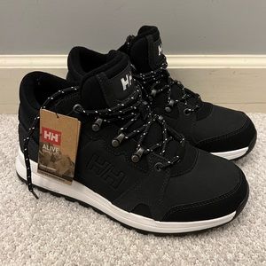 Helly Hansen Women’s Ranger LV Sneaker Boots size 9.5